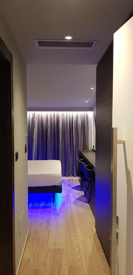 2LeoniMHotel Città Sant'Angelo Esterno foto