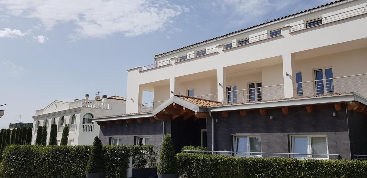 2LeoniMHotel Città Sant'Angelo Esterno foto