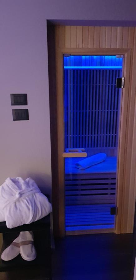 2LeoniMHotel Città Sant'Angelo Esterno foto